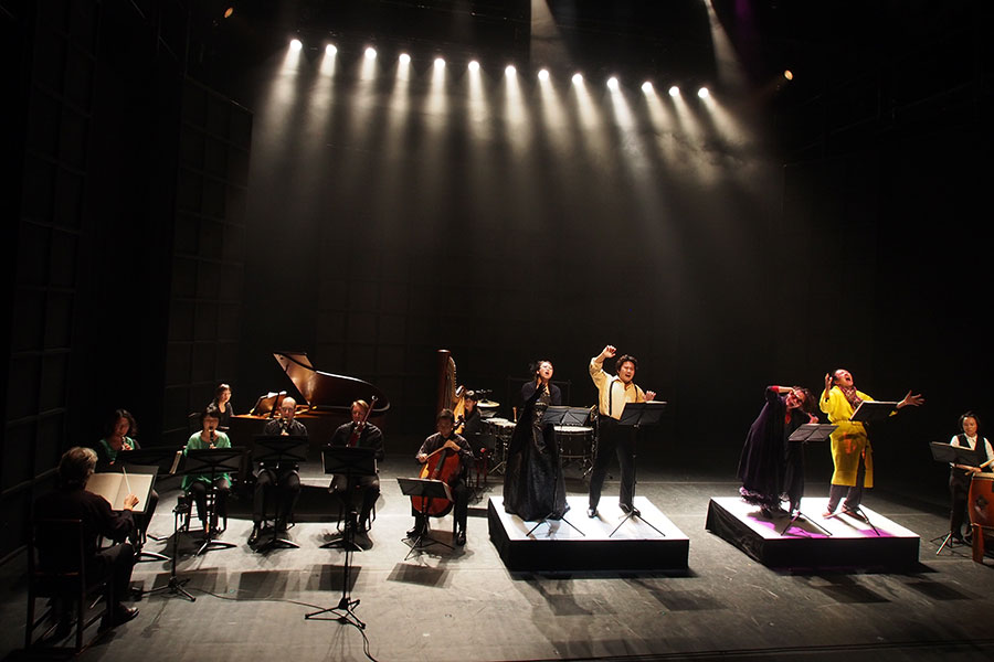 The Sound Picture Book “Enjoy the World of Kenji Miyazawa: Stage Reading and Music: Presented by Ken Niikura and the Musicians Associated with Tottori.”